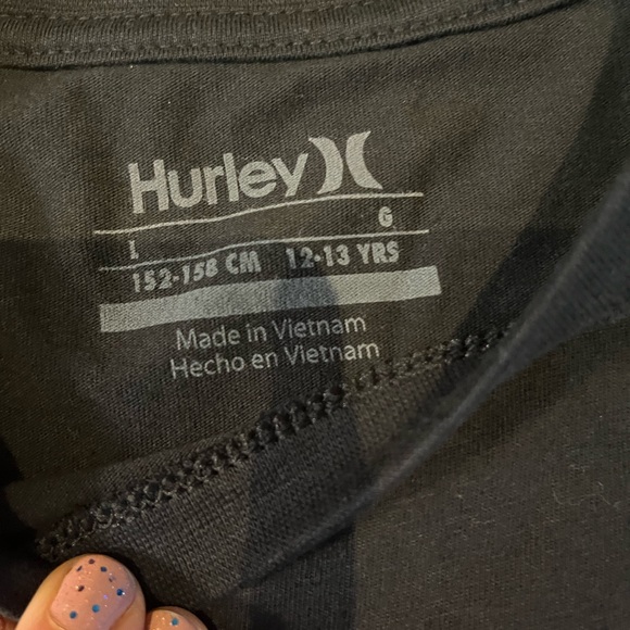 Hurley boys T-shirt and Tek Gear shorts - Picture 3 of 4